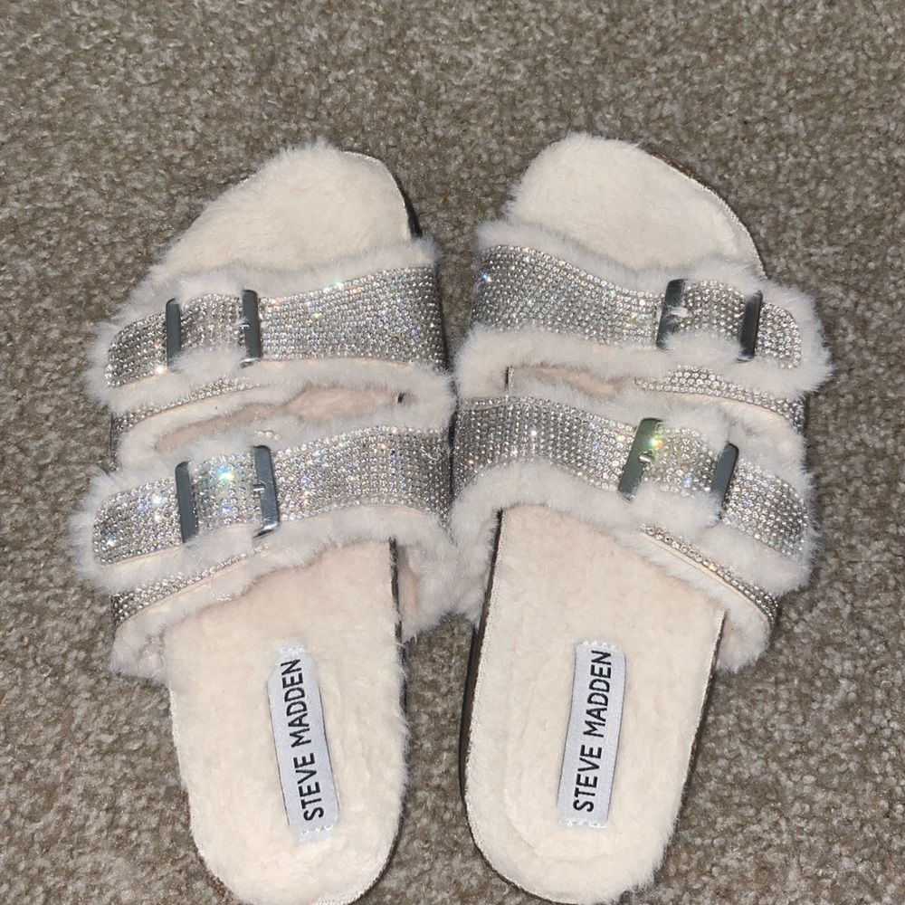 BRAND NEW KIDS STEVE MADDEN JLEENA SILVER SANDAL